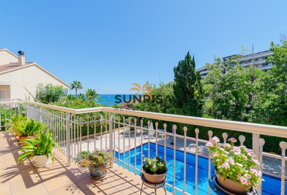 Villa · Resale - Orihuela Costa · Campoamor · Alicante · Spain