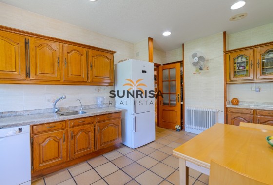 Villa · Resale - Orihuela Costa · Campoamor · Alicante · Spain