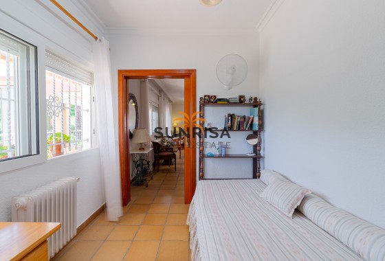 Villa · Resale - Orihuela Costa · Campoamor · Alicante · Spain