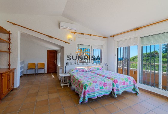 Villa · Resale - Orihuela Costa · Campoamor · Alicante · Spain