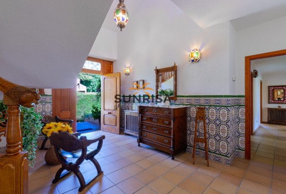 Villa · Resale - Orihuela Costa · Campoamor · Alicante · Spain