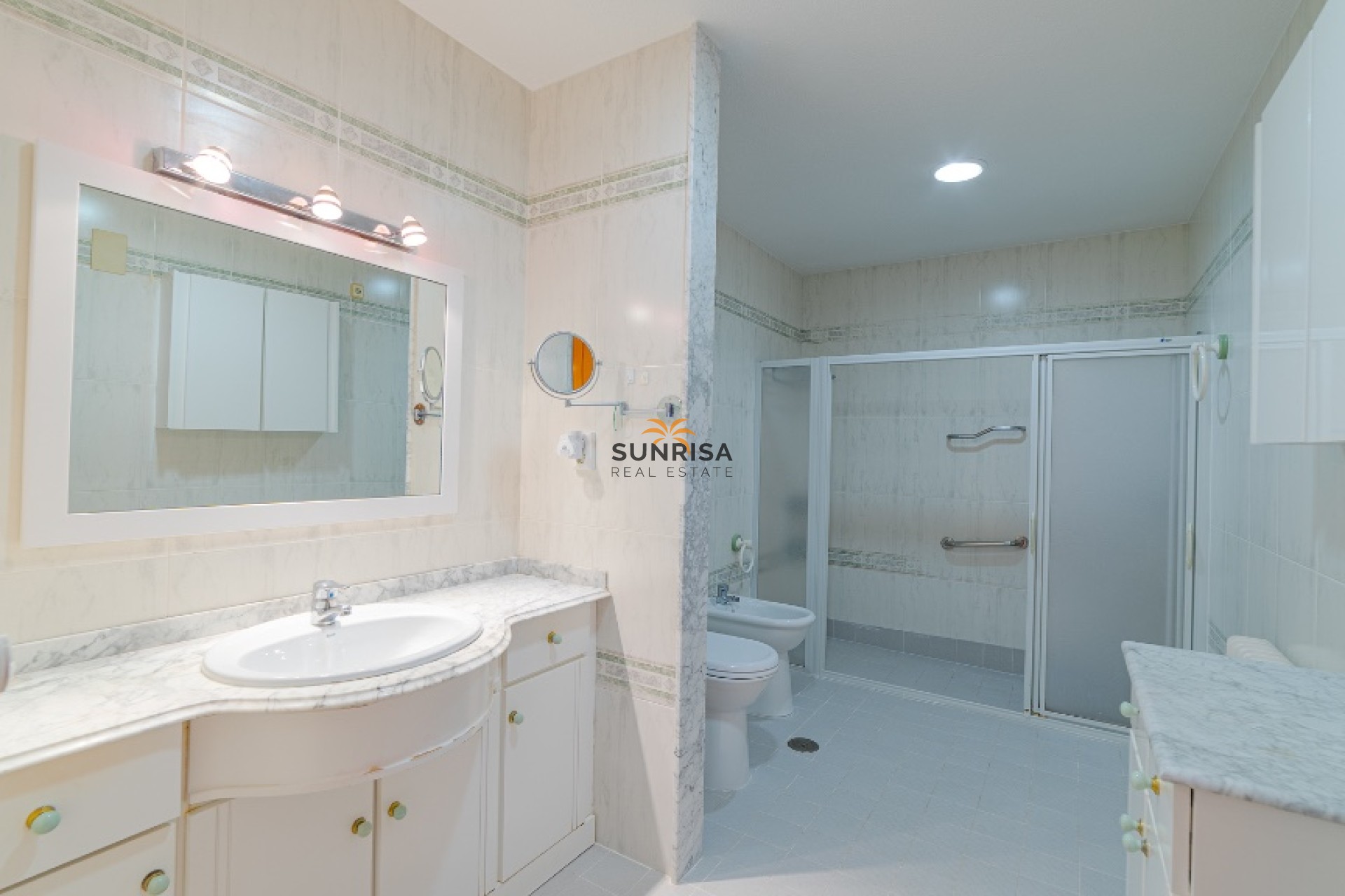 Revente - Villa - Orihuela Costa
