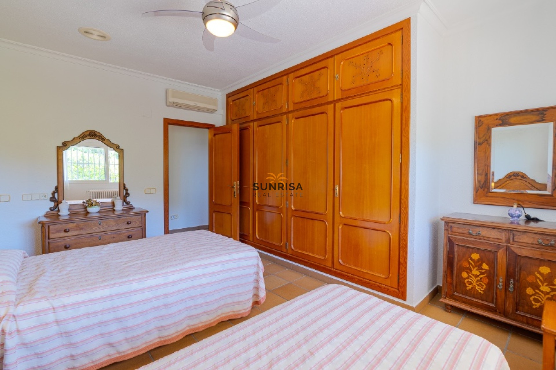 Revente - Villa - Orihuela Costa