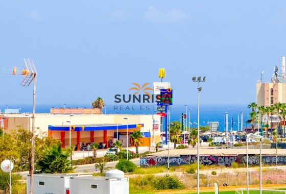 Townhouse · Resale - Torrevieja · Punta Prima · Alicante · Spain