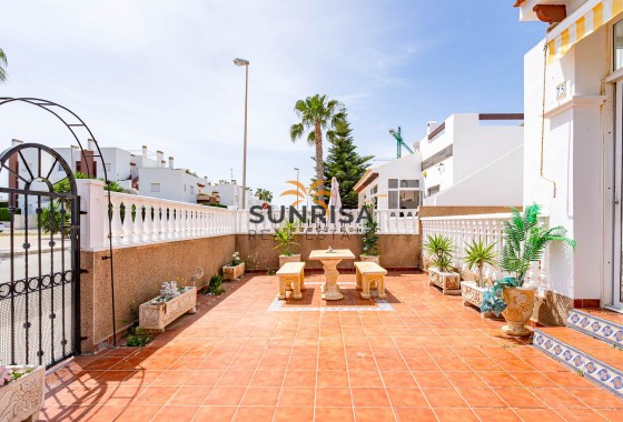 Townhouse · Resale - Torrevieja · Punta Prima · Alicante · Spain