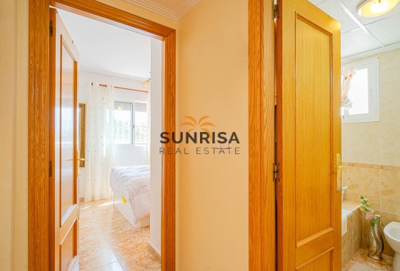 Townhouse · Resale - Torrevieja · Punta Prima · Alicante · Spain