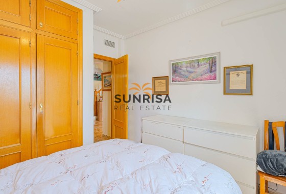 Townhouse · Resale - Torrevieja · Punta Prima · Alicante · Spain