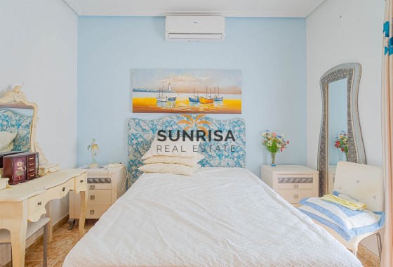 Townhouse · Resale - Torrevieja · Punta Prima · Alicante · Spain