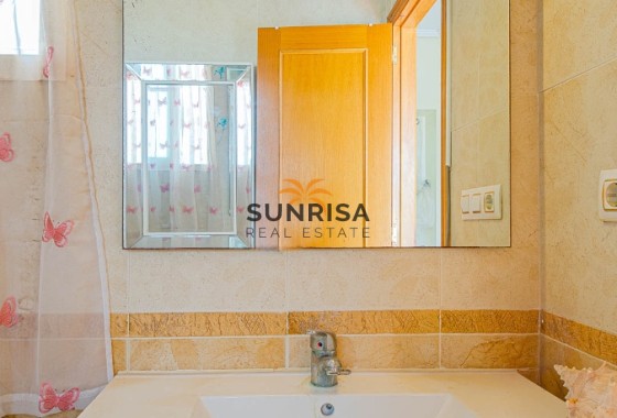 Townhouse · Resale - Torrevieja · Punta Prima · Alicante · Spain