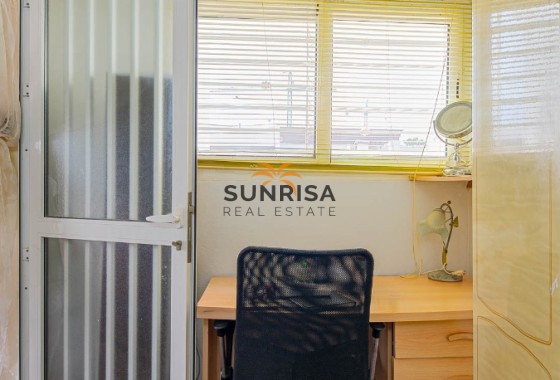 Townhouse · Resale - Torrevieja · Punta Prima · Alicante · Spain