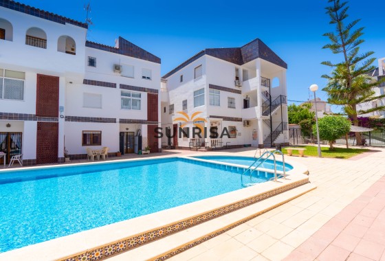 Appartement · Herverkoop - Punta Prima · Alicante · Spanje