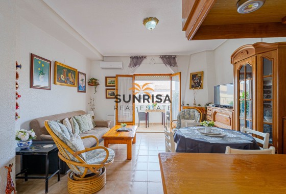 Appartement · Herverkoop - Punta Prima · Alicante · Spanje