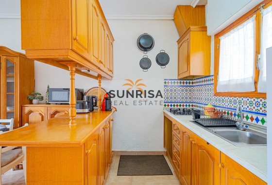 Appartement · Herverkoop - Punta Prima · Alicante · Spanje