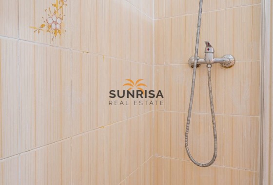 Appartement · Herverkoop - Punta Prima · Alicante · Spanje
