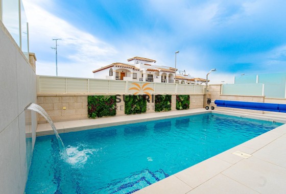 Villa · Herverkoop - Punta Prima · Alicante · Spanje