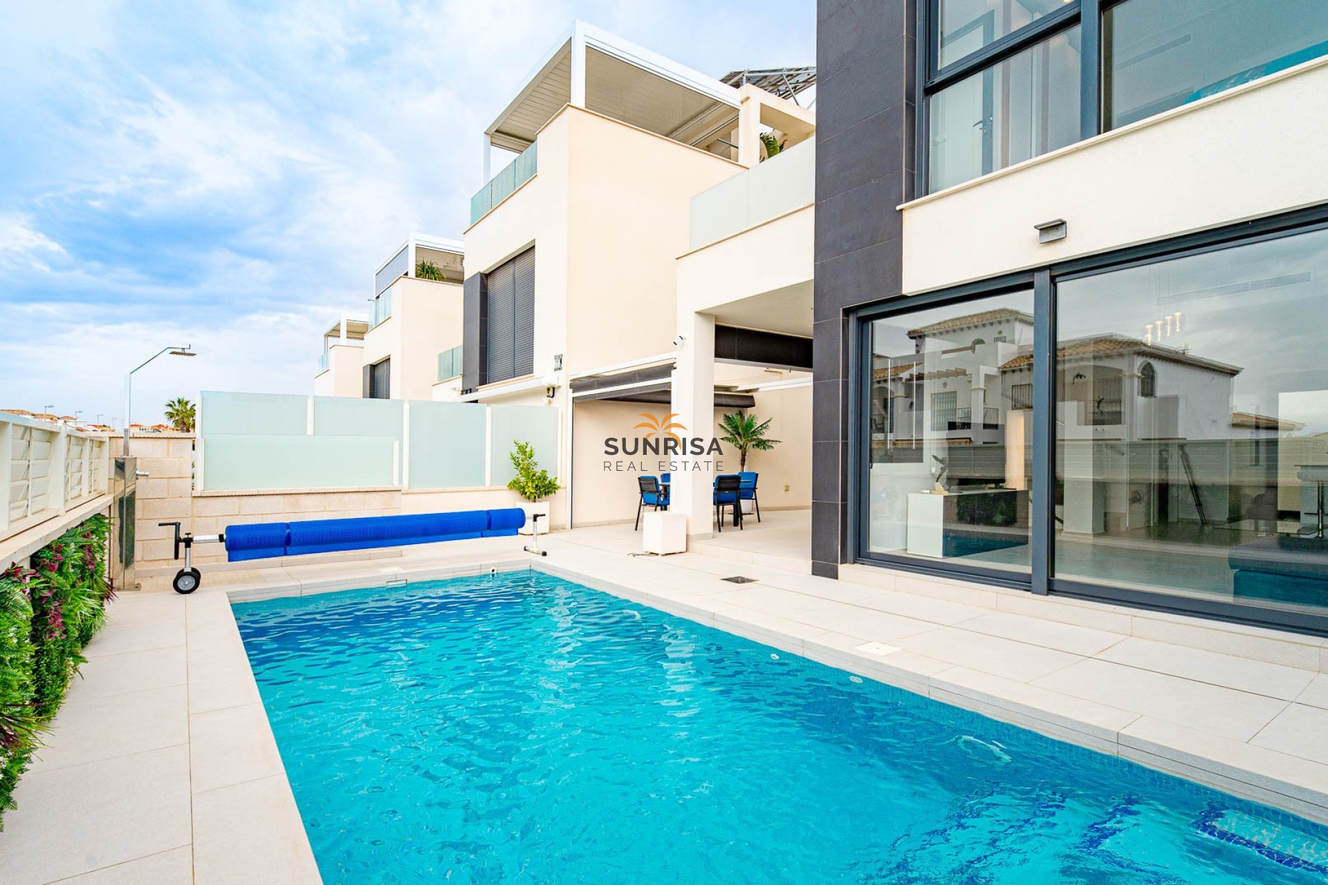 Herverkoop - Villa - Punta Prima
