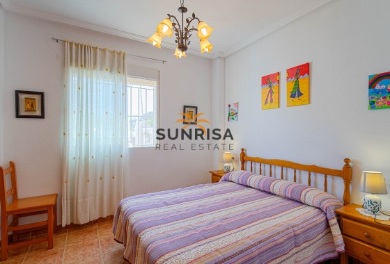 Appartement · Herverkoop - Punta Prima · Alicante · Spanje