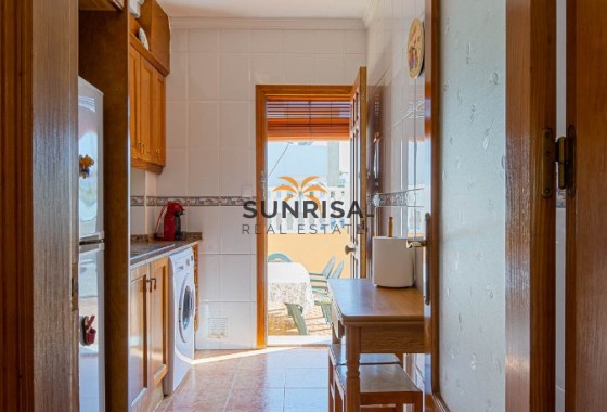 Appartement · Herverkoop - Punta Prima · Alicante · Spanje