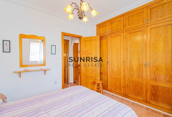 Appartement · Herverkoop - Punta Prima · Alicante · Spanje