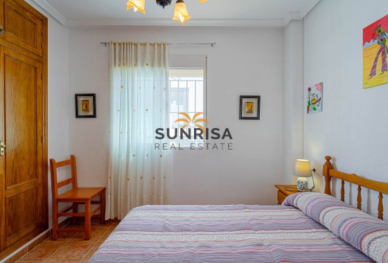 Appartement · Herverkoop - Punta Prima · Alicante · Spanje