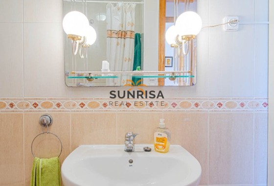 Appartement · Herverkoop - Punta Prima · Alicante · Spanje