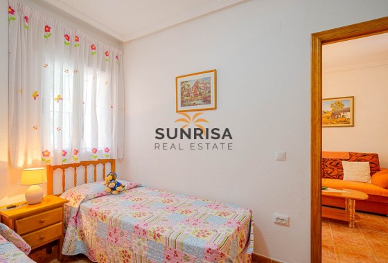 Appartement · Herverkoop - Punta Prima · Alicante · Spanje