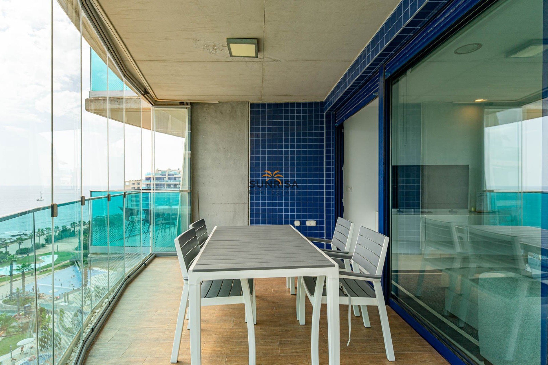 Resale - Apartment - Punta Prima