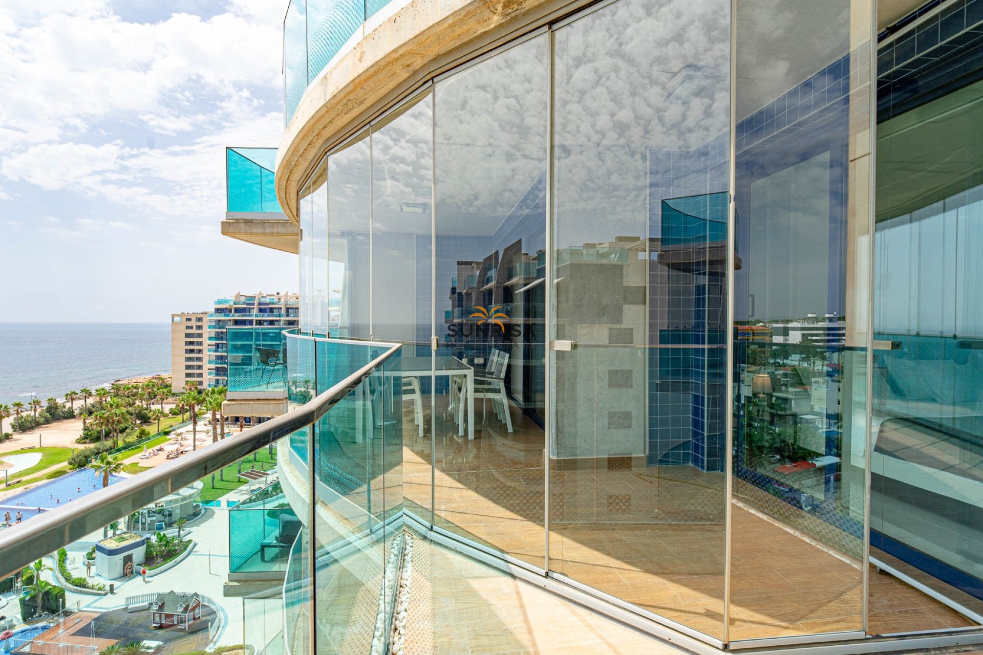 Resale - Apartment - Punta Prima