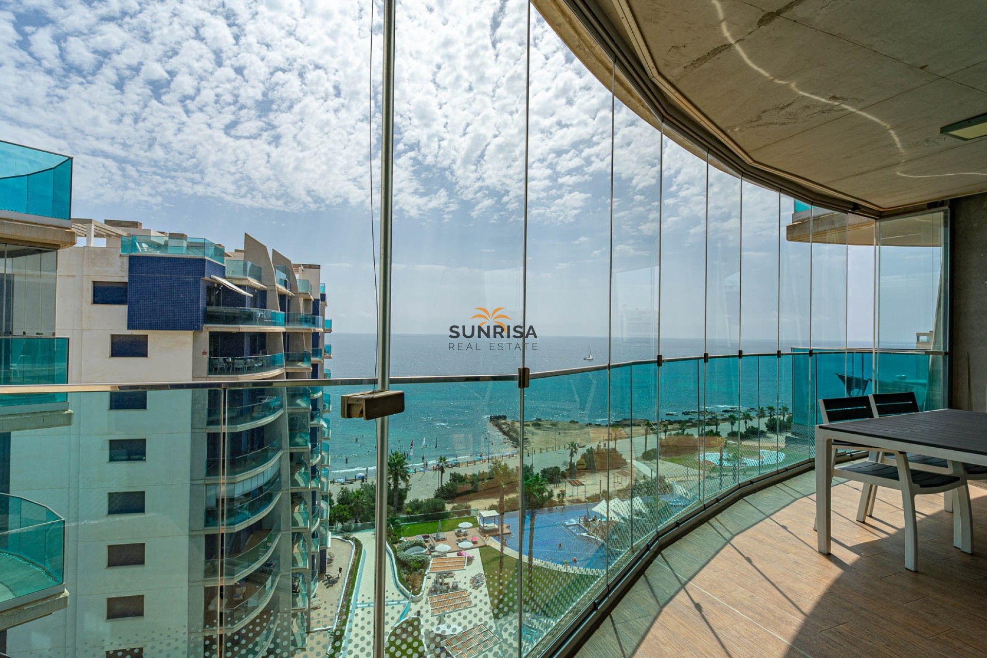 Resale - Apartment - Punta Prima