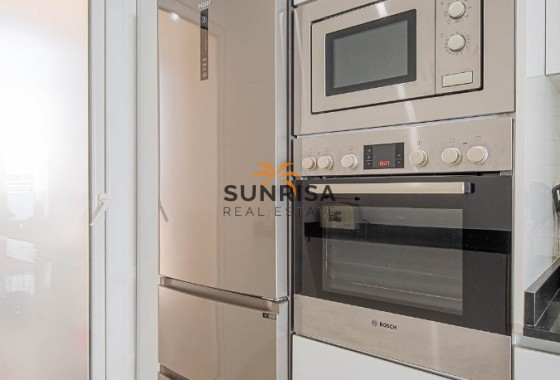 Apartment · Resale - Punta Prima · Alicante · Spain