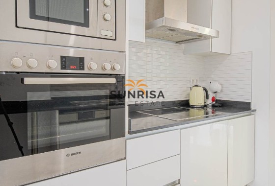 Apartment · Resale - Punta Prima · Alicante · Spain