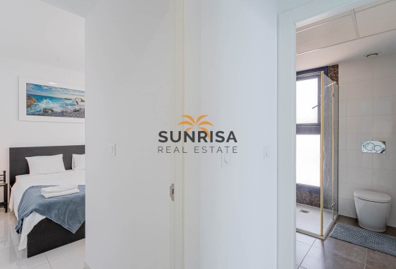 Apartment · Resale - Punta Prima · Alicante · Spain