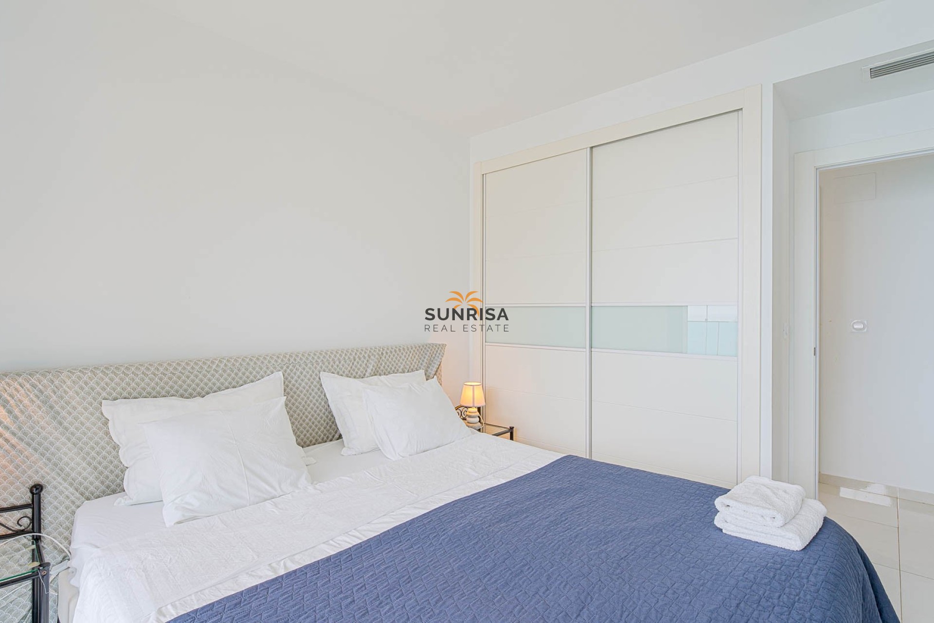 Resale - Apartment - Punta Prima