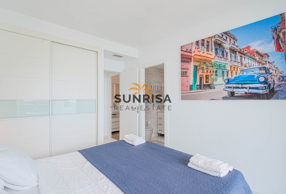 Apartment · Resale - Punta Prima · Alicante · Spain