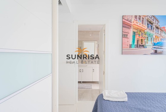 Apartment · Resale - Punta Prima · Alicante · Spain