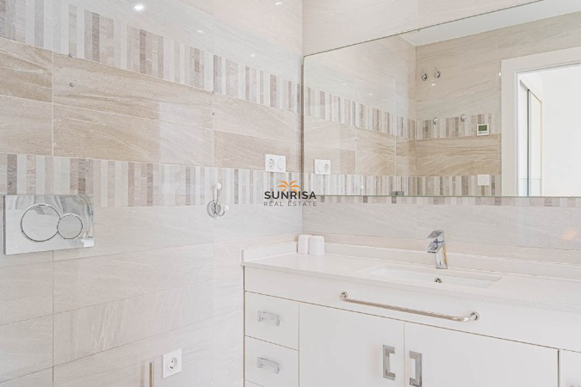 Resale - Apartment - Punta Prima