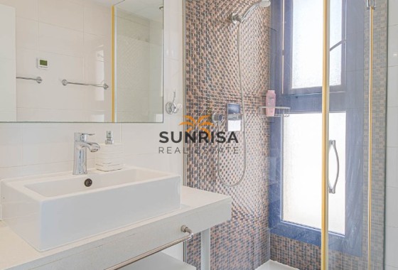 Apartment · Resale - Punta Prima · Alicante · Spain