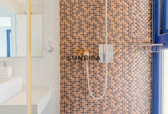 Apartment · Resale - Punta Prima · Alicante · Spain