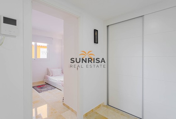 Appartement · Herverkoop - Punta Prima · Alicante · Spanje