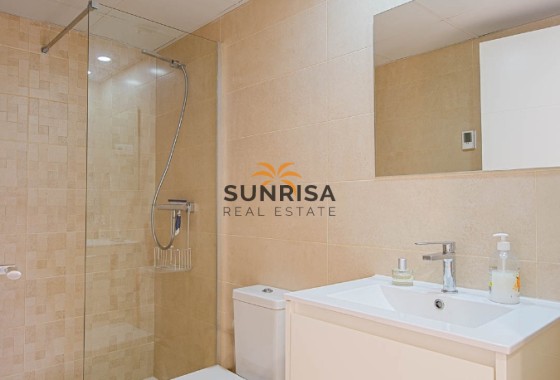 Appartement · Herverkoop - Punta Prima · Alicante · Spanje