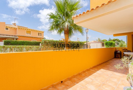 Appartement · Herverkoop - Punta Prima · Alicante · Spanje