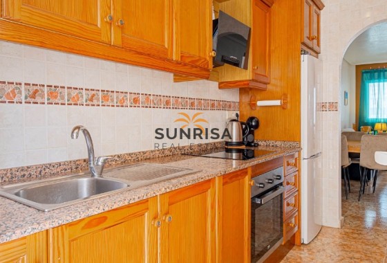 Appartement · Herverkoop - Punta Prima · Alicante · Spanje