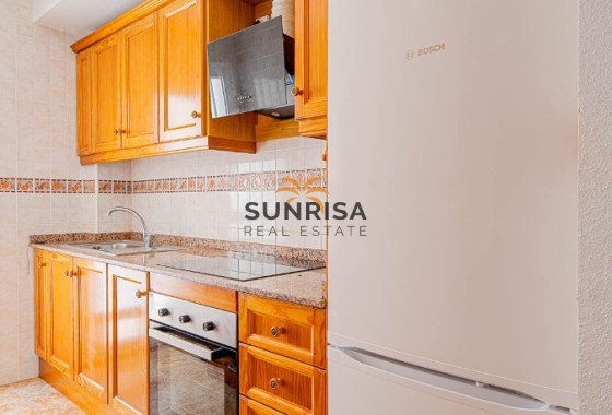 Appartement · Herverkoop - Punta Prima · Alicante · Spanje