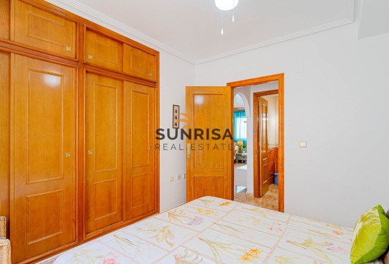 Appartement · Herverkoop - Punta Prima · Alicante · Spanje