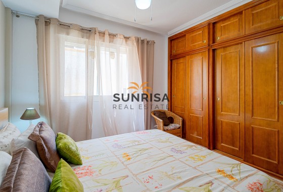 Appartement · Herverkoop - Punta Prima · Alicante · Spanje