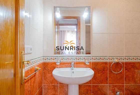 Appartement · Herverkoop - Punta Prima · Alicante · Spanje