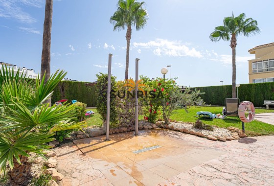 Appartement · Herverkoop - Punta Prima · Alicante · Spanje