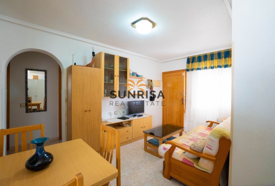 Appartement · Herverkoop - Torrevieja · Los Balcones · Alicante · Spanje