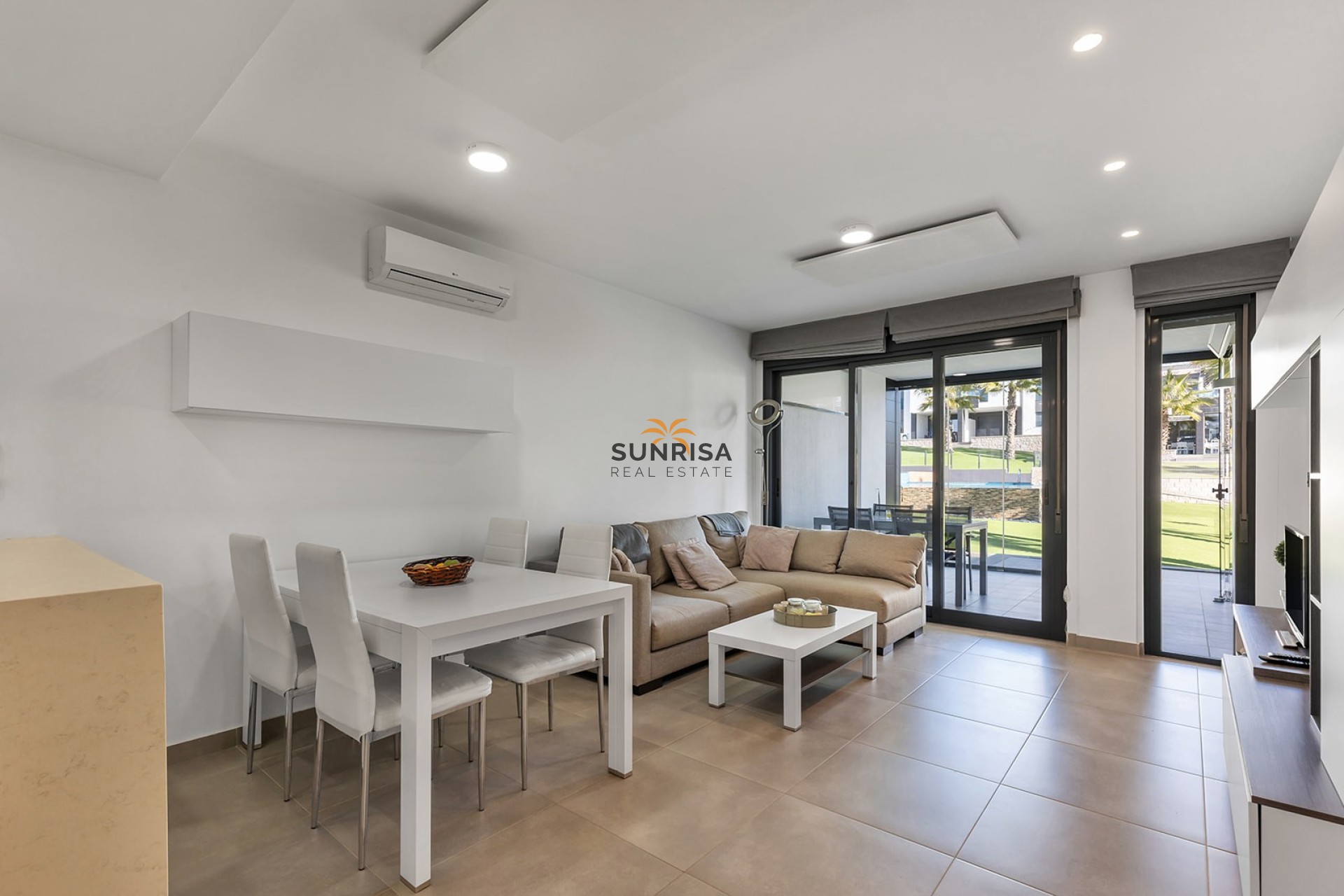Resale - Apartment - Orihuela Costa