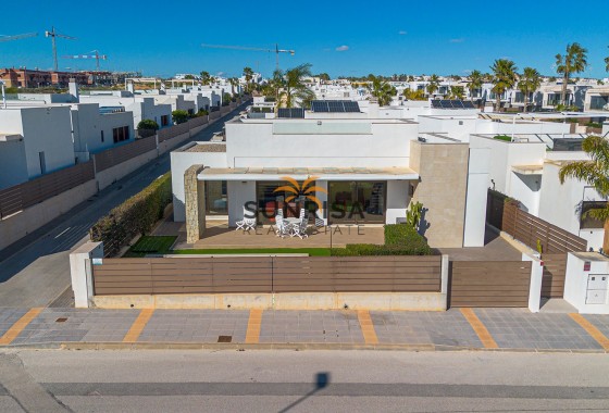 Villa · Resale - Orihuela · Entre Naranjos Vistabella · Alicante · Spain